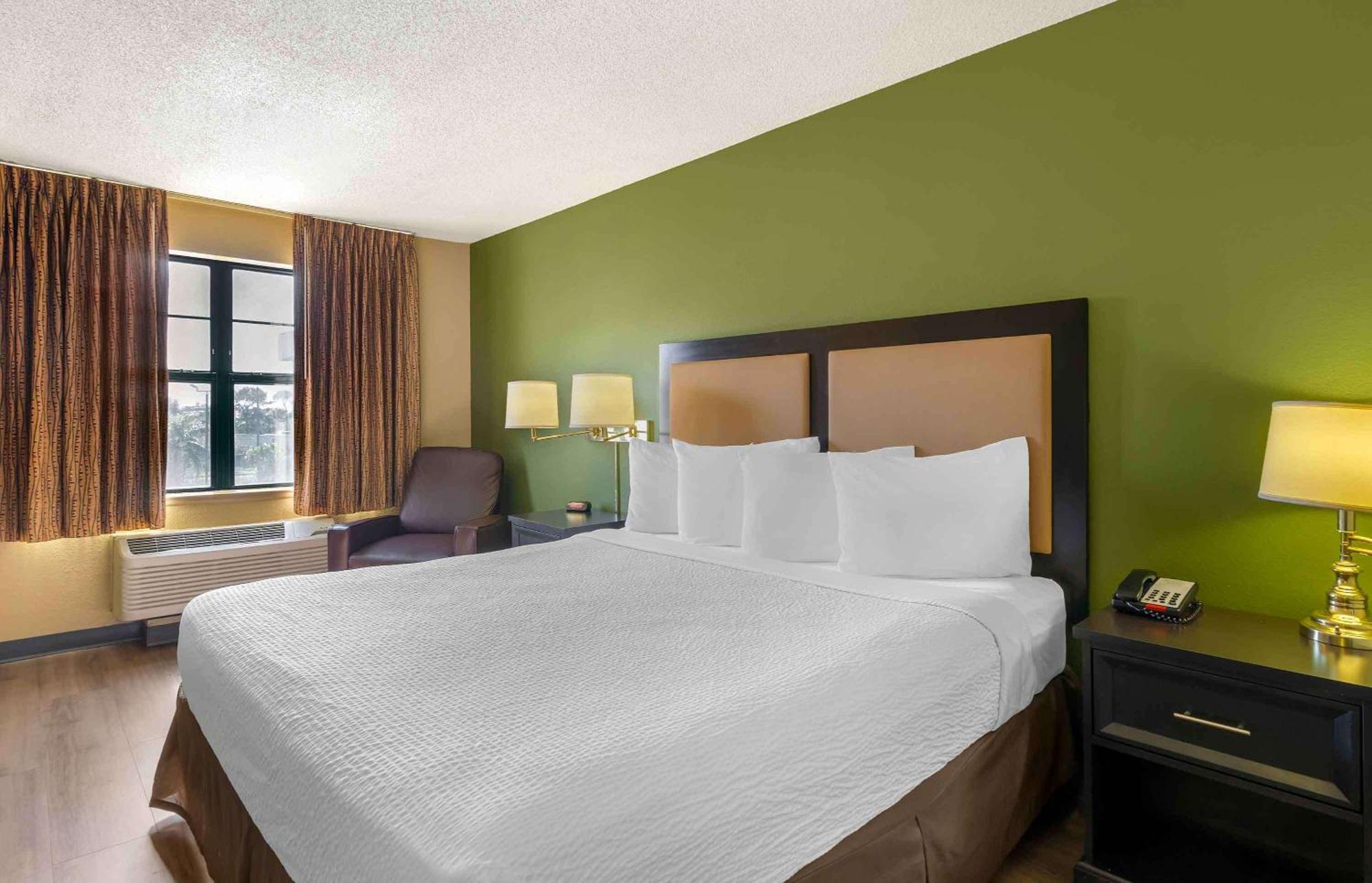 Extended Stay America Suites - St Petersburg - Clearwater - Executive Dr Largo Exterior photo