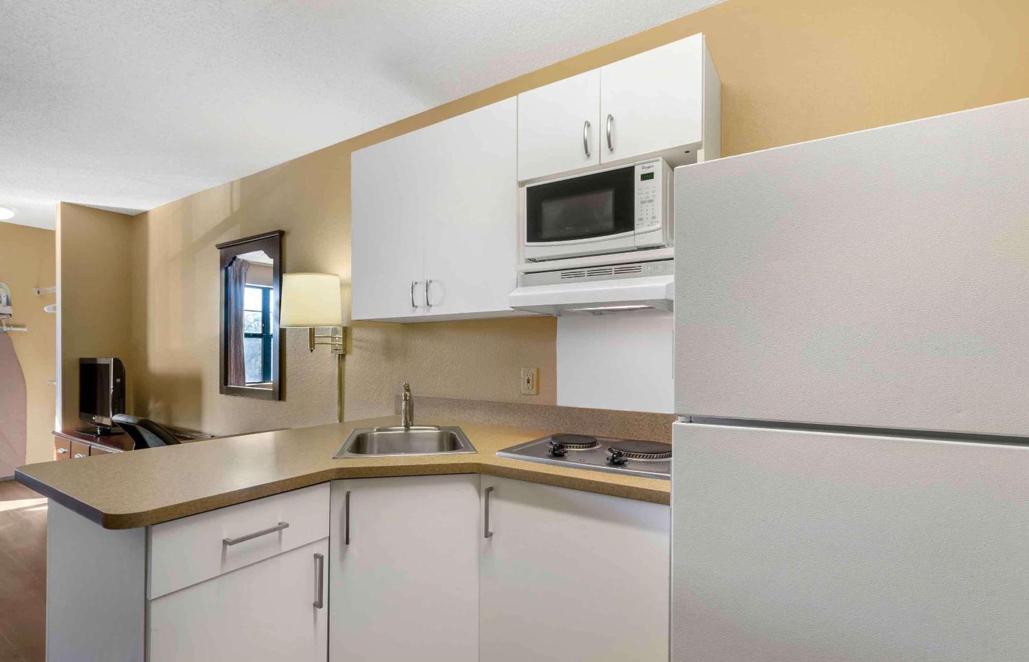 Extended Stay America Suites - St Petersburg - Clearwater - Executive Dr Largo Exterior photo