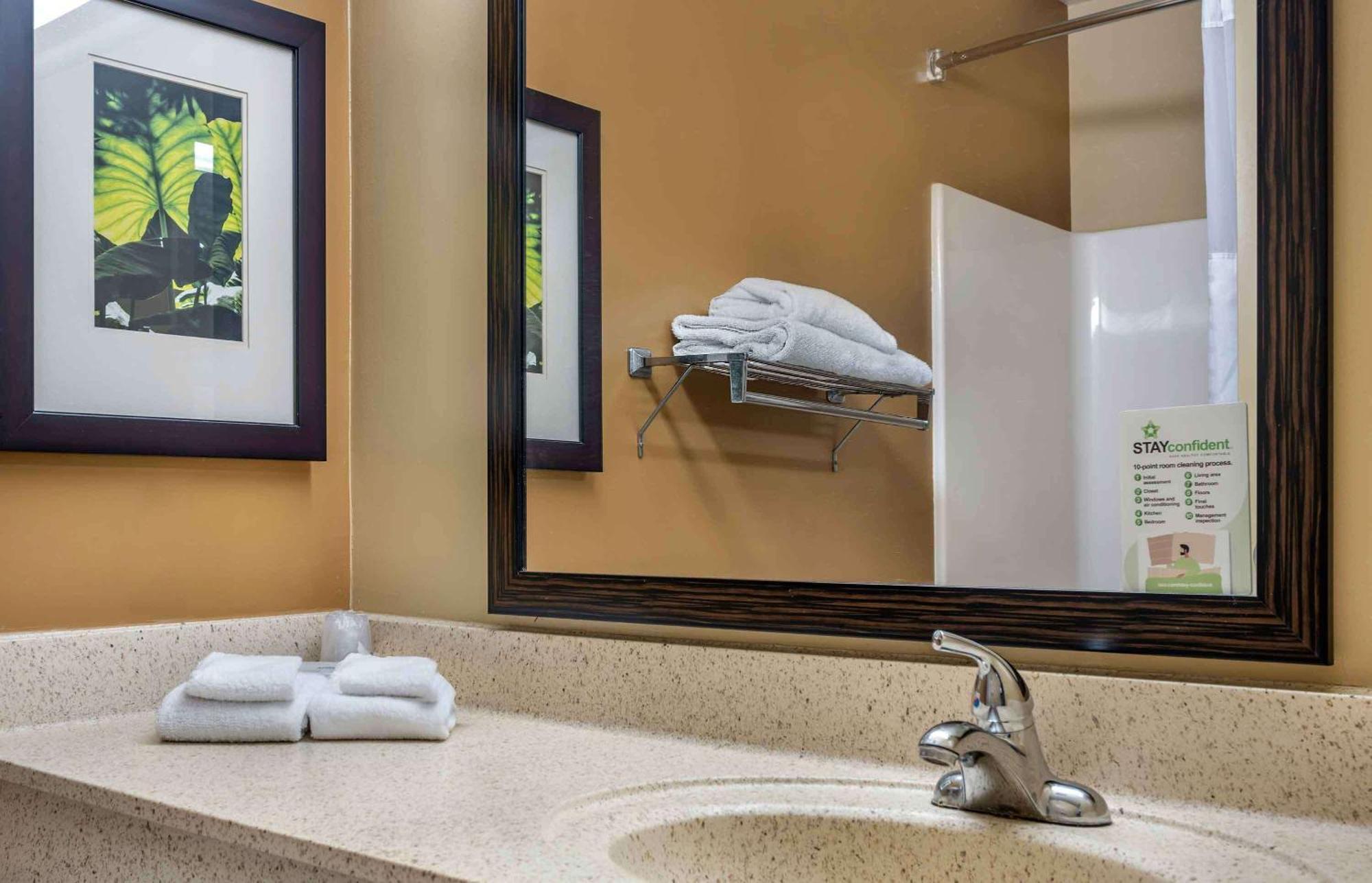 Extended Stay America Suites - St Petersburg - Clearwater - Executive Dr Largo Exterior photo