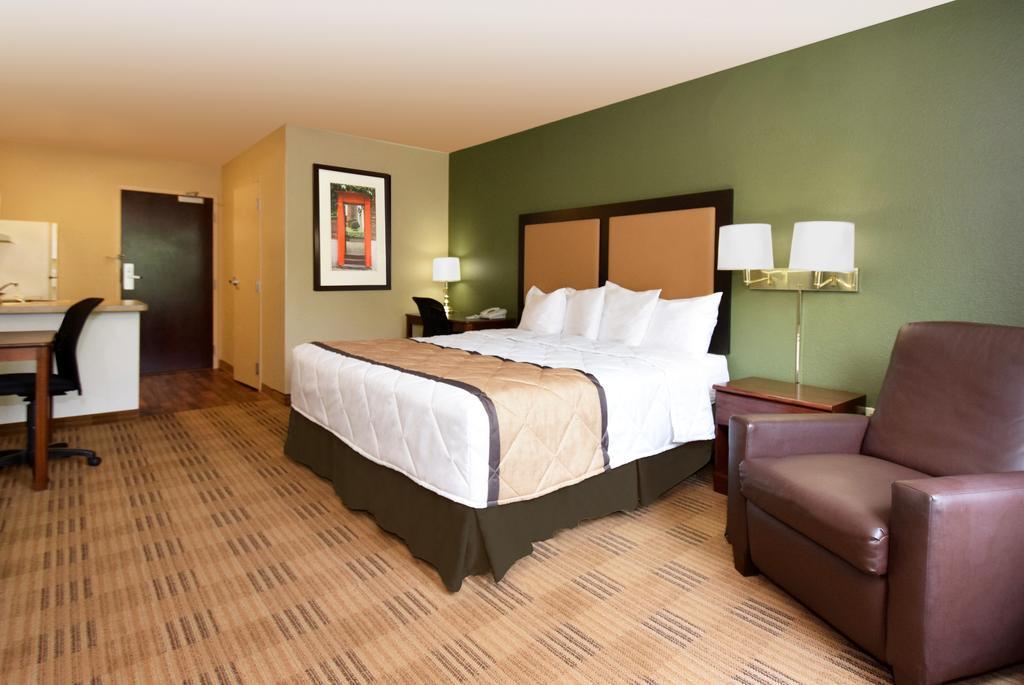 Extended Stay America Suites - St Petersburg - Clearwater - Executive Dr Largo Exterior photo